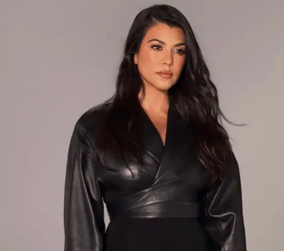 kourtney kardashian age